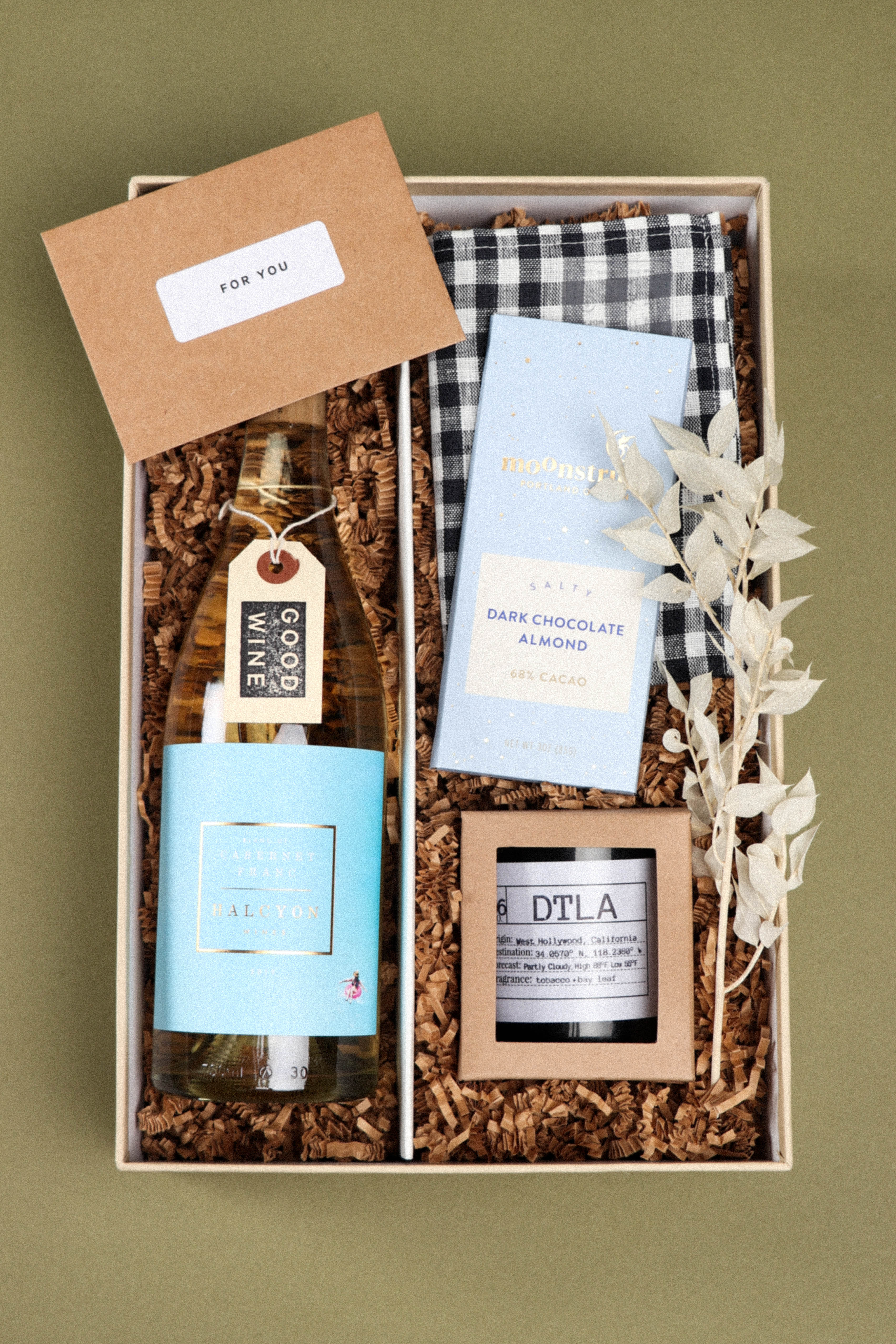 Sparkling Non-Alcoholic Wine Celebration Gift Set – Flask & Field