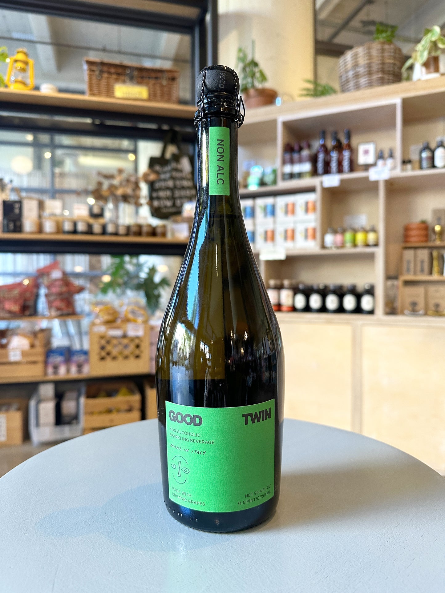 Good Twin N/A Sparkling White Wine