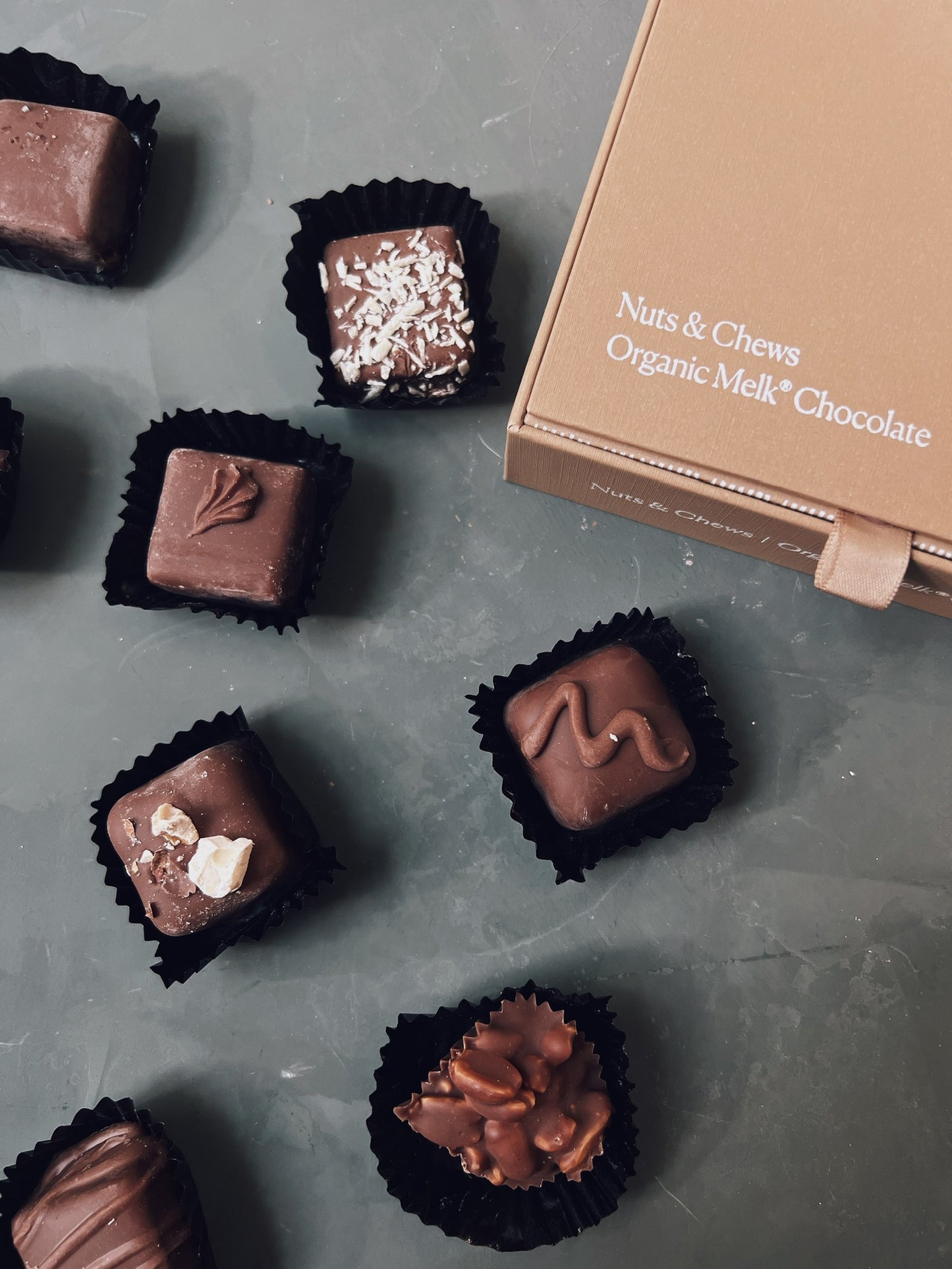 The Luxe Barolo + Chocolate Gift Set