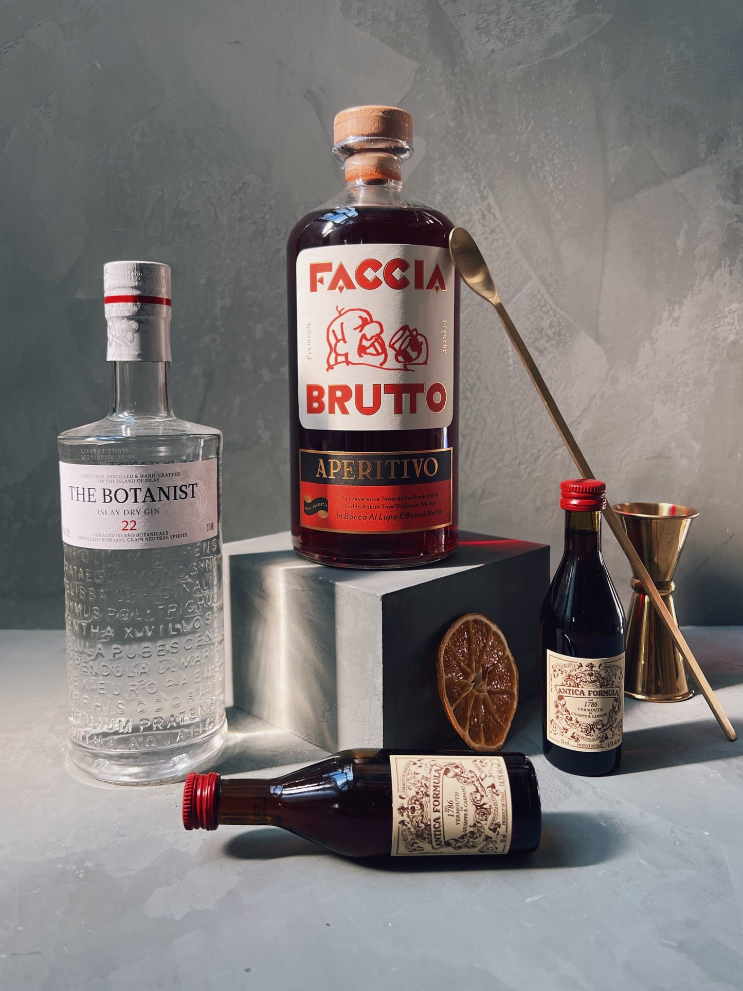 The Negroni Senza Cocktail Kit - GIN & VERMOUTH – Crafted Taste Cocktails