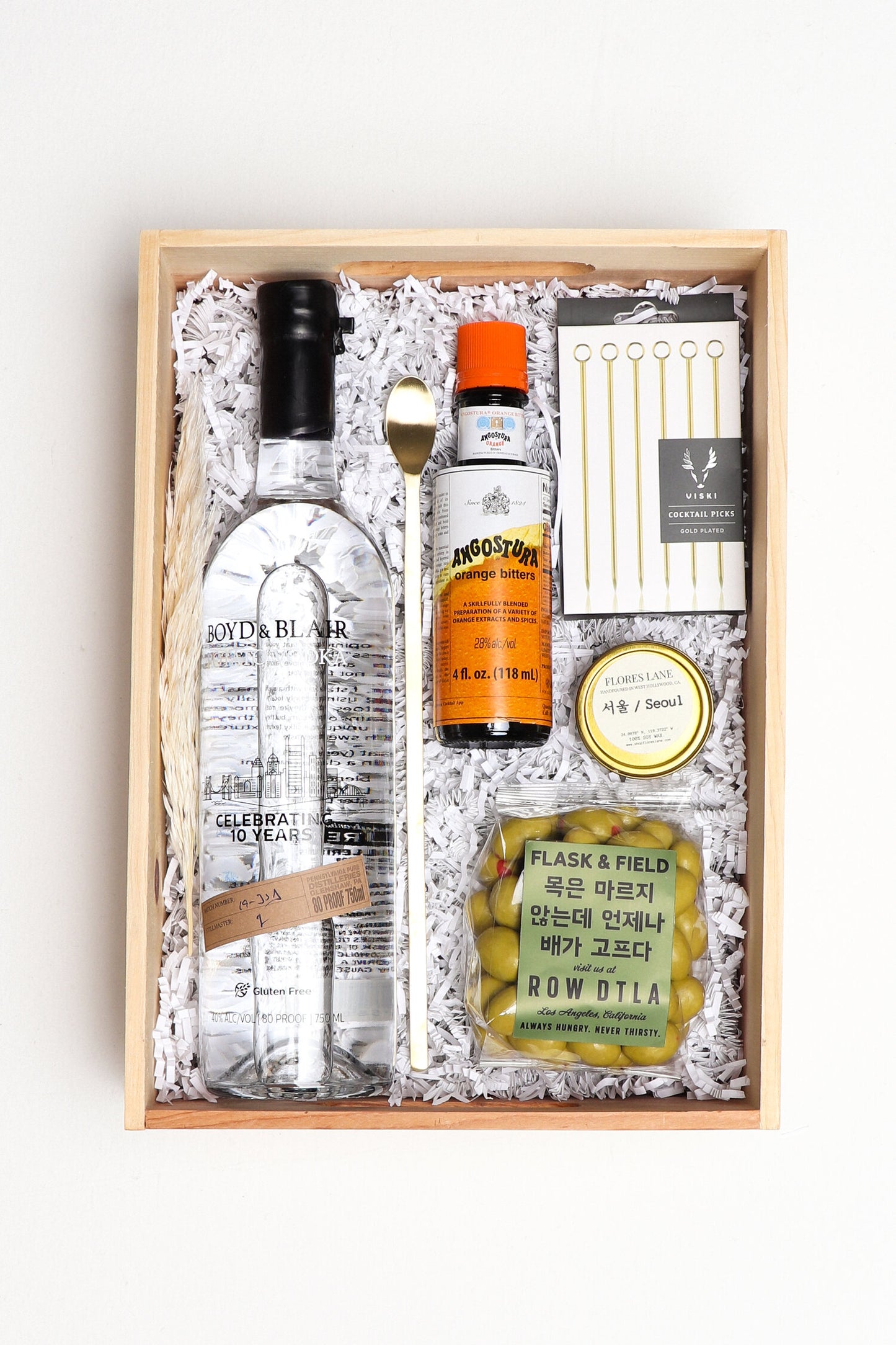 The Vodka Martini Gift Set – Flask & Field